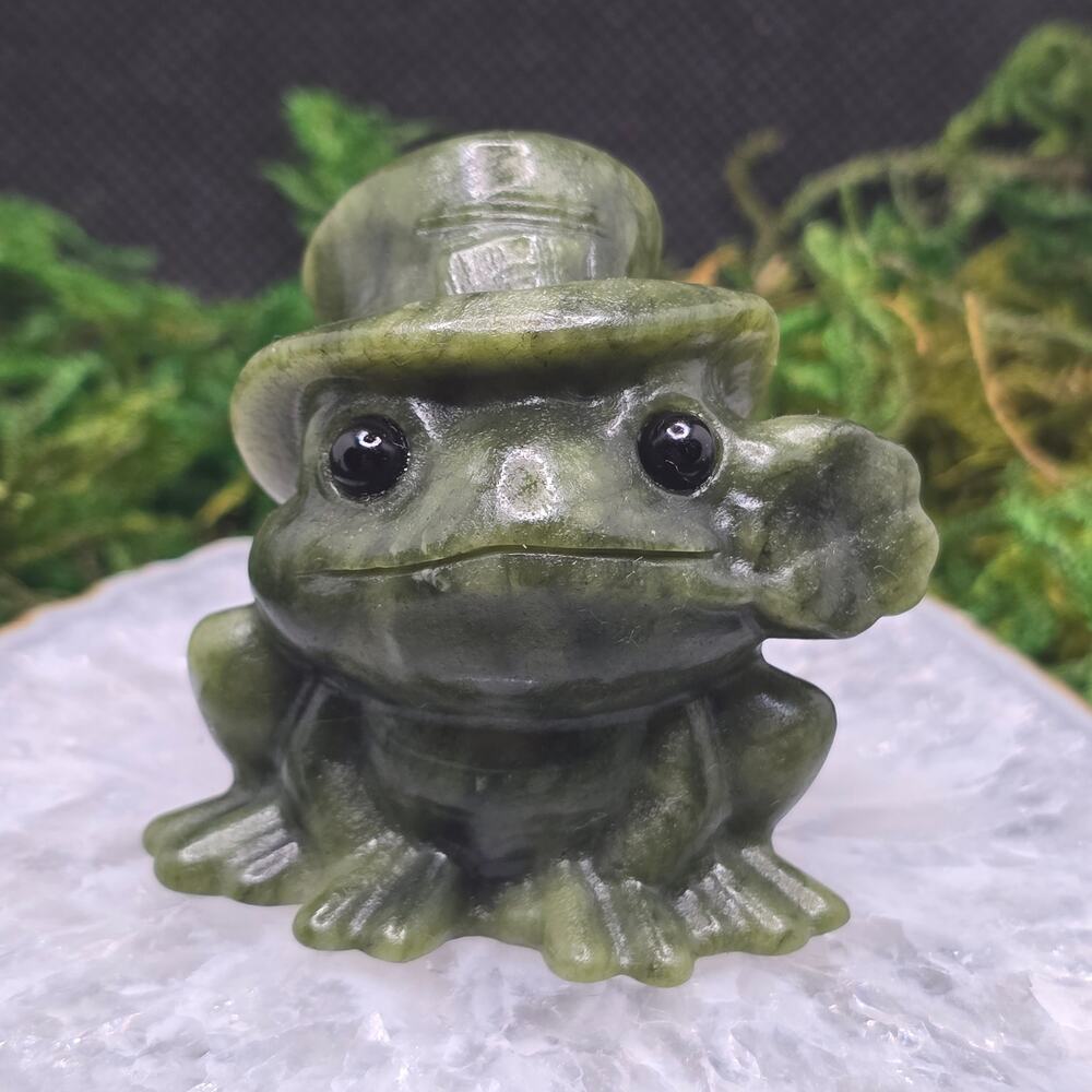 Nephrite Jade Frog Crystal Carving Top Hat Flower Cute Animal Figurine Decor